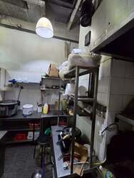 East Village (D16), Retail #639003081